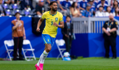 Matheus Cunha pas tendre avec Kento Shiogai