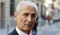 L'ancien maire de Toulon Hubert Falco le 7 mars 2022 à Paris ( AFP / Ludovic MARIN )