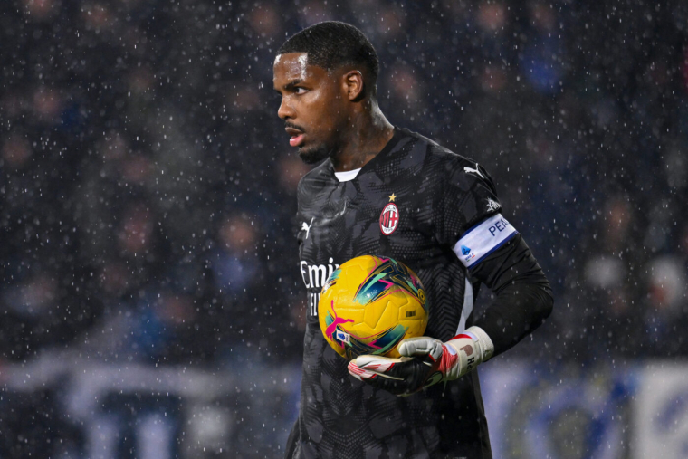 Une erreur de Maignan profite à Feyenoord