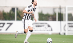Un joueur de la Juventus blessé par un supporter