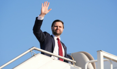 Le vice-président américain JD Vance à son départ d'Islamabad le 12 avril 2026 ( POOL / Jacquelyn MARTIN )