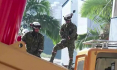 Séisme en Colombie : des secouristes de l’armée aident à dégager les décombres à Pereira