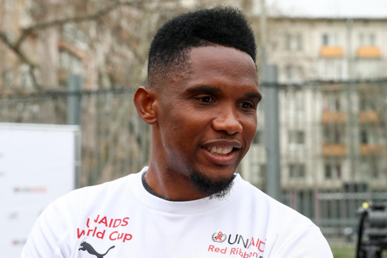 Samuel Eto'o en pince pour un Bleu