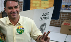 Flavio Bolsonaro le 4 octobre 2026, à Rio de Janeiro, au Brésil ( AFP / MAURO PIMENTEL )