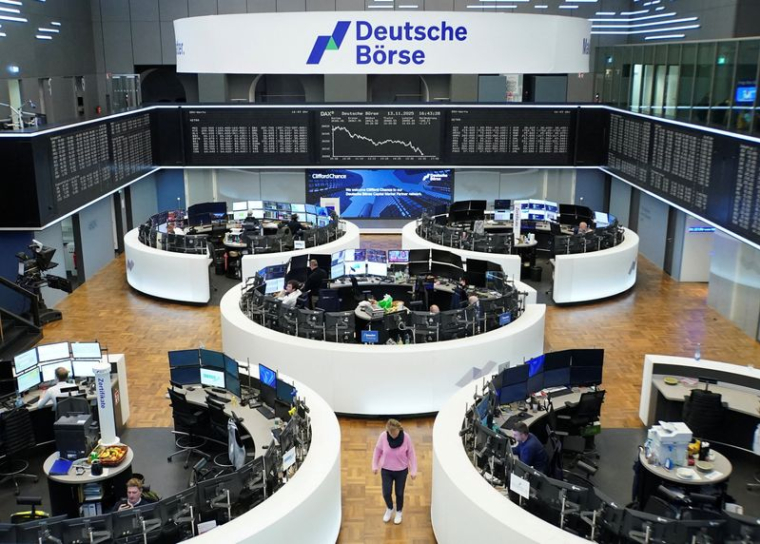 L'indice boursier allemand DAX est photographié à la bourse de Francfort