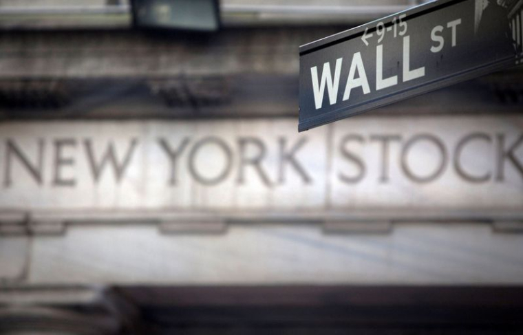WALL STREET OUVRE EN HAUSSE