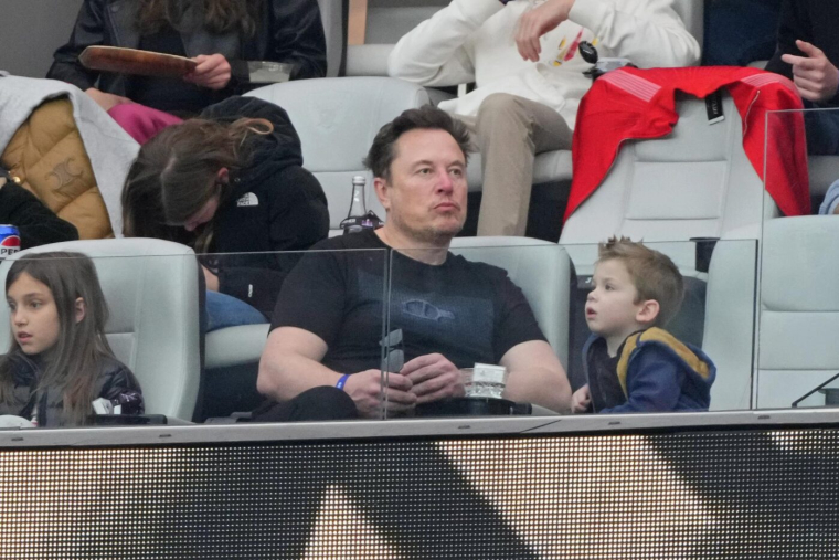 Elon Musk serait « intéressé » pour acheter Liverpool