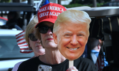 Une partisane de Donald Trump, célèbre la victoire du candidat républicain. (crédit : Paul Hennessy / ANADOLU / Anadolu via AFP)