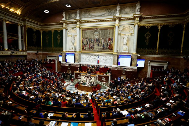 Photo d'une vue générale de l'hémicycle de l'Assemblée nationale à Paris