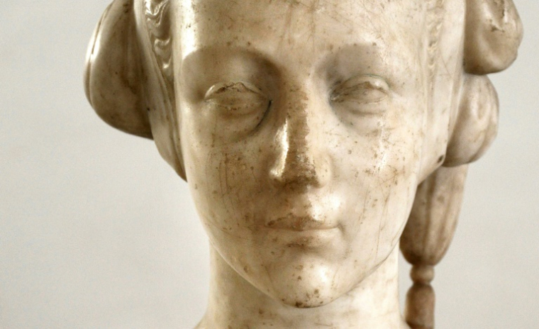 Photo non datée diffusée par le musée SNM-Spiš de Levoča, en Slovaquie, montre un buste en marbre attribué au sculpteur italien de la Renaissance Donatello, représentant la noble italienne Cecilia Gonzaga ( SNM-Spiš Museum / Peter Zupnik )