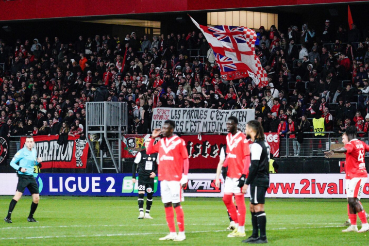 Les ultras de Valenciennes songent à s’auto-dissoudre