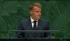 Macron appelle à un "double moratoire" en Russie et en Ukraine