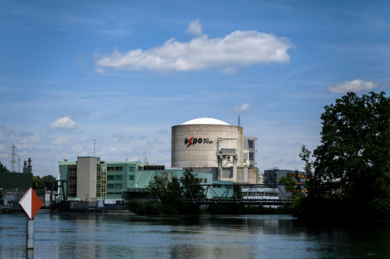 La centrale nucléaire de Beznau, en Suisse, le 9 juillet 2019 ( AFP / Fabrice COFFRINI )