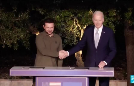 L'Ukraine recevra désormais "en priorité" les missiles anti-aériens américains, dit la Maison Blanche