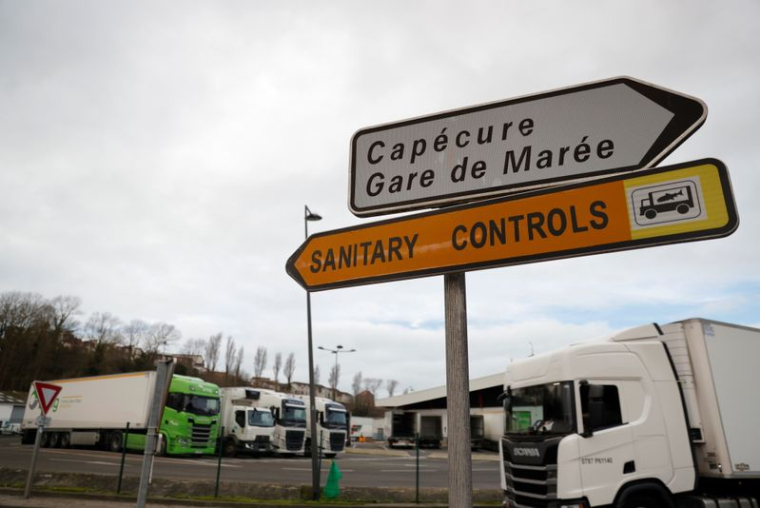 PÊCHE: LA FRANCE MENACE DE RETARDER UN ACCORD FINANCIER AVEC LONDRES