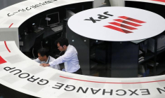 TOKYO FINIT EN TRÈS FORTE HAUSSE