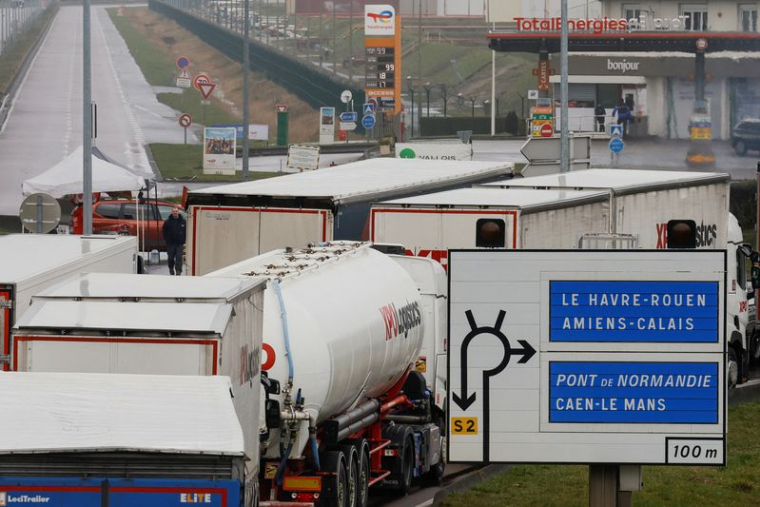 Manifestations à l'échelle nationale contre le plan de réforme des retraites du gouvernement français