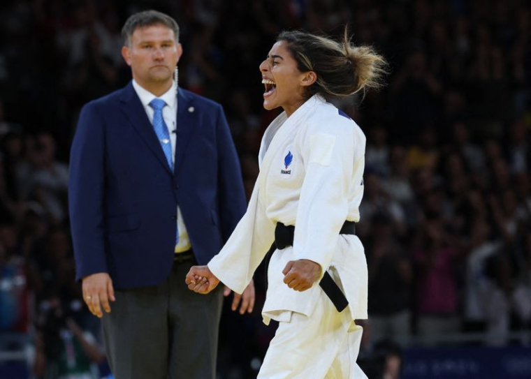 La Française Shirine Boukli célèbre sa victoire contre Laura Martinez Abelenda