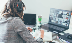 (A quoi sert l'attestation télétravail du salarié et comment se la procurer ? - Visuel Adobe Stock)