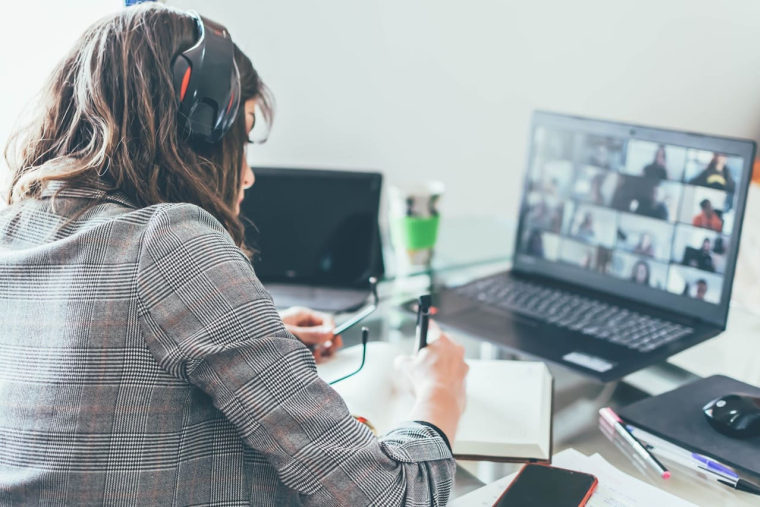 (A quoi sert l'attestation télétravail du salarié et comment se la procurer ? - Visuel Adobe Stock)