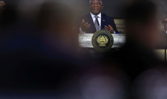 Le président sud-africain répondant aux législateurs après un débat parlementaire