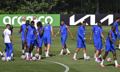 Les Bleus ont-ils pris une risque en arrivant tardivement aux États-Unis ?