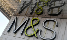 Le logo de Marks and Spencer à Londres