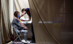 LES OBJECTIFS DE VACCINATION SERONT TENUS, DIT ATTAL