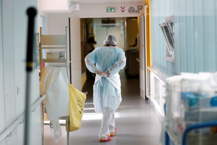 CORONAVIRUS: PLUS DE 1.500 PATIENTS EN RÉANIMATION EN FRANCE, UNE PREMIÈRE DEPUIS LA FIN MAI