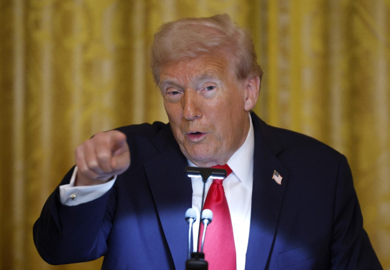 Donald Trump à Washington, aux États-Unis, le 15 octobre 2025. ( GETTY IMAGES NORTH AMERICA / KEVIN DIETSCH )