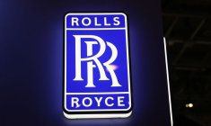 ROLLS-ROYCE: BAISSE DU BÉNÉFICE AU PREMIER SEMESTRE, AFFIRME GÉRER L'INFLATION
