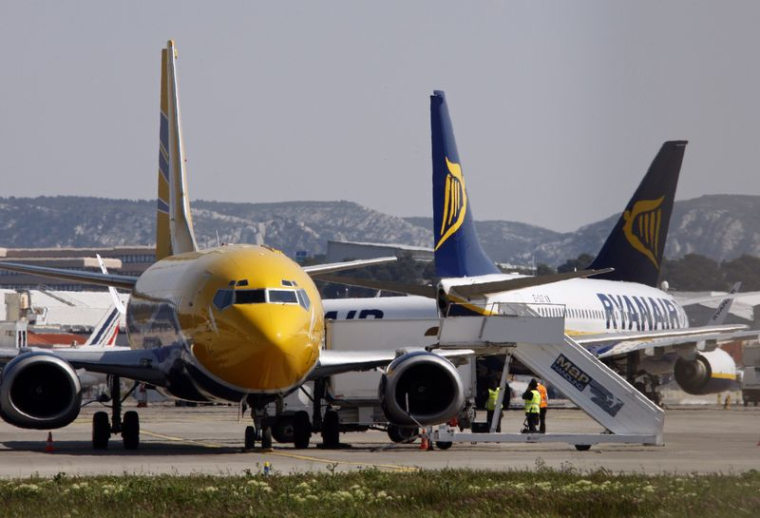 Avions stationnés sur le tarmac de l'aéroport de Marseille