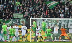 Leverkusen inquiété et accroché sur la pelouse de Wolfsbourg