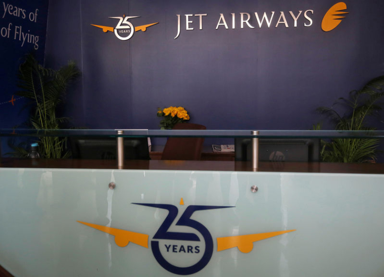 LES AVIONS DE JET AIRWAYS ONT CESSÉ DE VOLER, LE TITRE CHUTE