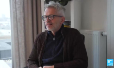 Naître et mourir loin des hôpitaux en Belgique : la maison Pass-ages fait cohabiter mort et vie