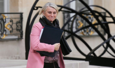 La ministre de la Santé, Stéphanie Rist, le 17 décembre 2025 à Paris ( AFP / Dimitar DILKOFF )