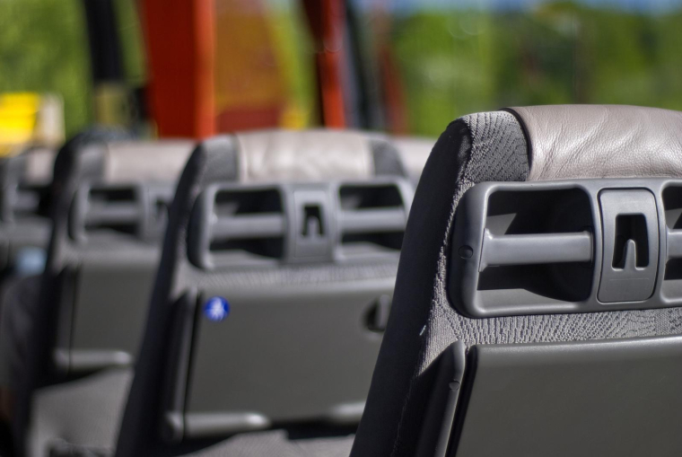 Les transporteurs ne devraient pas augmenter les tarifs des billets malgré la hausse du prix des carburants (illustration). (Marie Sjödin / Pixabay)