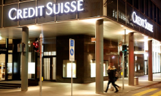 CREDIT SUISSE: BÉNÉFICE NET EN HAUSSE, INCERTITUDES SUR LES PERSPECTIVES