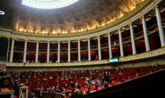 Le débat à l'Assemblée nationale sur la pétition contre la loi Duplomb, initialement prévu mercredi, est repoussé à février ( AFP / Dimitar DILKOFF )