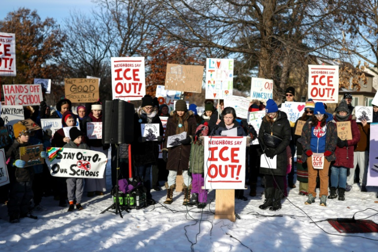 Conférence de presse organisée par les "Familles de Minneapolis pour les Ecoles publiques" contre la police fédérale de l'immigration, à Minneapolis, Minnesota, le 9 janvier 2025 ( AFP / CHARLY TRIBALLEAU )