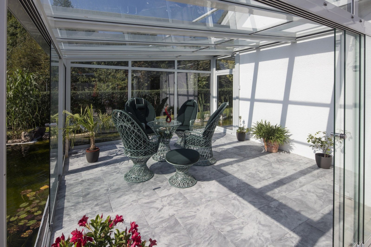 La justice a estimé que le copropriétaire n'avait pas le droit d'installer une véranda sur la terrasse (illustration). (Pixabay / Masson-Wintergarten)