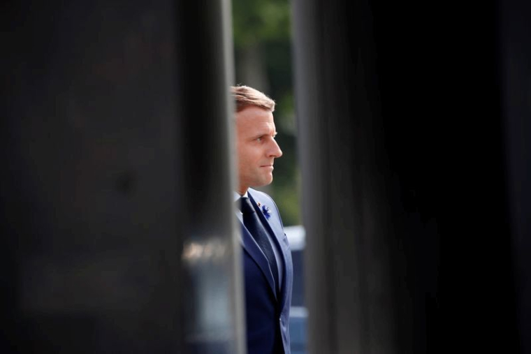 MACRON ANNONCE UN SOUTIEN DE 8 MILLIARDS D'EUROS À LA FILIÈRE AUTOMOBILE