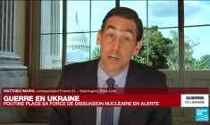 Le président russe Vladimir Poutine a annoncé mettre en alerte la "force de dissuasion" de l'armée russe