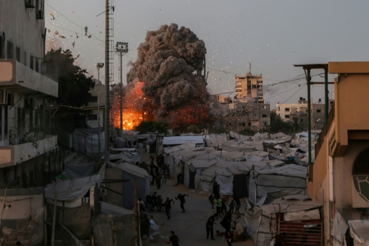 Lors d'une frappe israélienne sur Gaza le 28 juillet 2026 ( AFP / Omar AL-QATTAA )