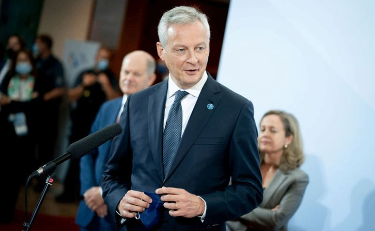 L'ETAT NE SE FERA PAS DICTER SON CALENDRIER SUR SUEZ-VEOLIA, DIT LE MAIRE