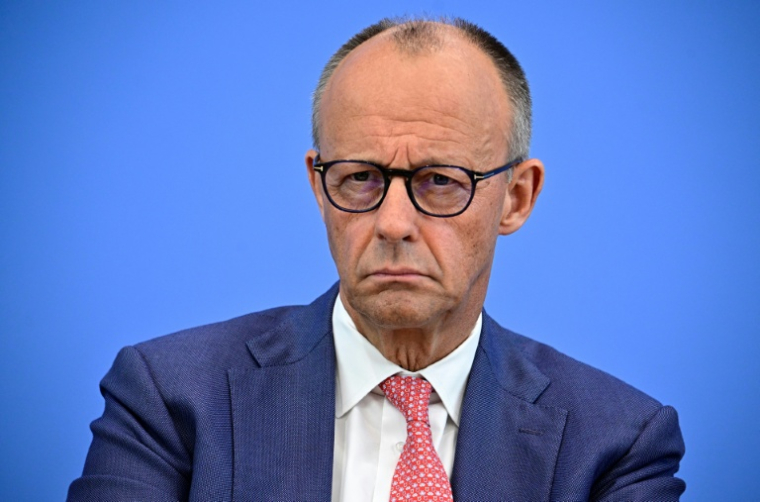 Le chancelier allemand Friedrich Merz lors de la conférence de presse estivale à Berlin, le 15 juillet 2026 ( AFP / Tobias SCHWARZ )