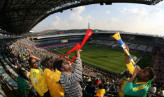 Des vuvuzelas distribués à des professeurs pour prévenir les incendies