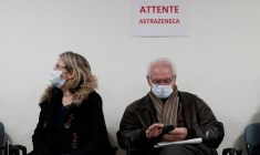 COMBATTRE UN CANCER MAIS REFUSER LE VACCIN, CES FRANÇAIS FÂCHÉS AVEC ASTRAZENECA