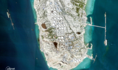 Image satellite prise par 2026 Planet Labs PBC montrant l'île iranienne de Kharg le 22 février 2026 ( 2026 Planet Labs PBC / - )