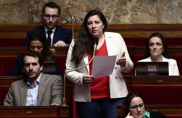 La députée la France insoumise (LFI) Elise Leboucher, à l'Assemblée nationale à Paris, le 5 novembre 2025 ( AFP / Thibaud MORITZ )